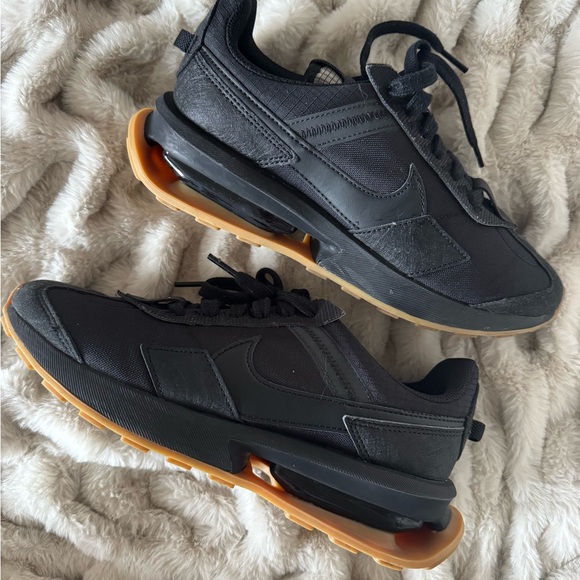 Nike Air Max Pre-Day Sneakers - Black Gum - Picture 2 of 3